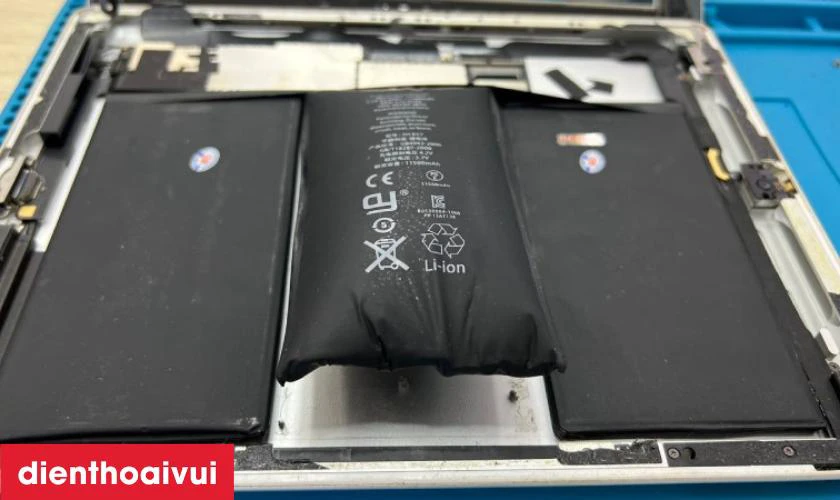 Dấu hiệu laptop HP Pavilion 14 BF102TU cần thay pin
