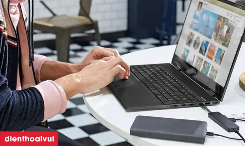 Laptop tự động tắt đột ngột