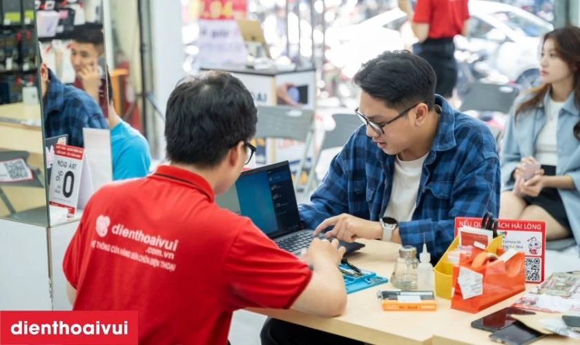 Tiếp nhận và tư vấn