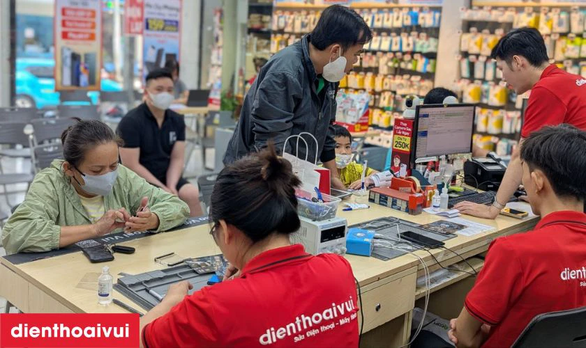 Thay pin laptop HP Pavilion 15Ay đến ngay Điện Thoại Vui