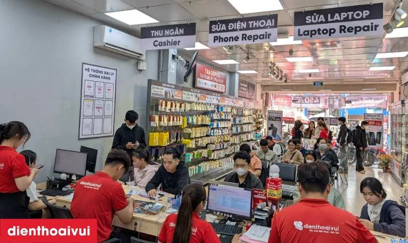 Sau khi hoàn tất, thiết bị được giao lại cho khách và hướng dẫn bảo quản pin hiệu quả