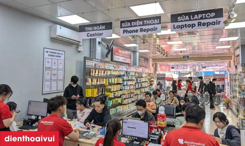 Thay pin laptop đến ngay Điện Thoại Vui