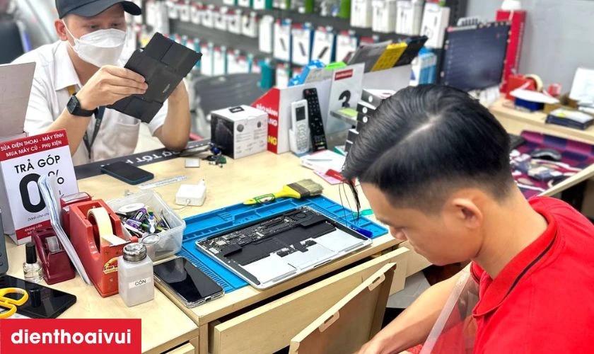 Quy trình thay pin laptop MSI tại Điện Thoại Vui
