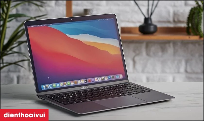 Nên thay pin cho MacBook Air hay mua máy mới?