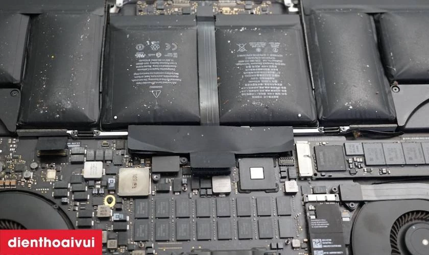 Dấu hiệu cần thay pin MacBook Air M1 2021 13 inch A2390