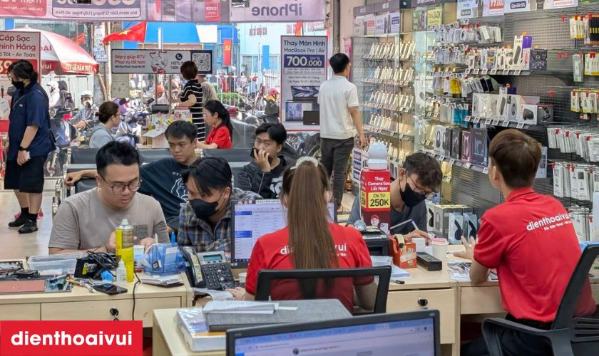 Thay pin MacBook Retina 2017 chính hãng, giá tốt tại Điện Thoại Vui
