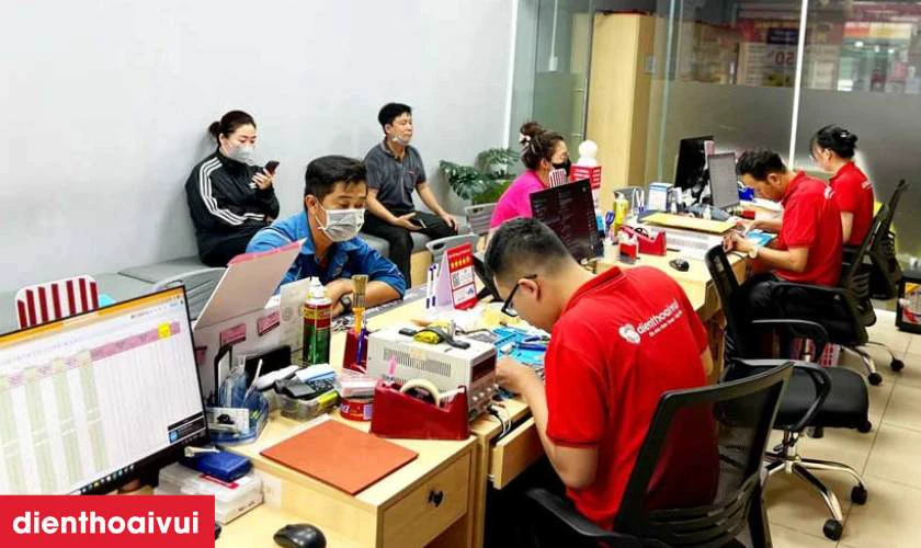 Cửa hàng thay pin máy tính bảng Samsung ở đâu chính hãng, giá rẻ tại TPHCM, Hà Nội
