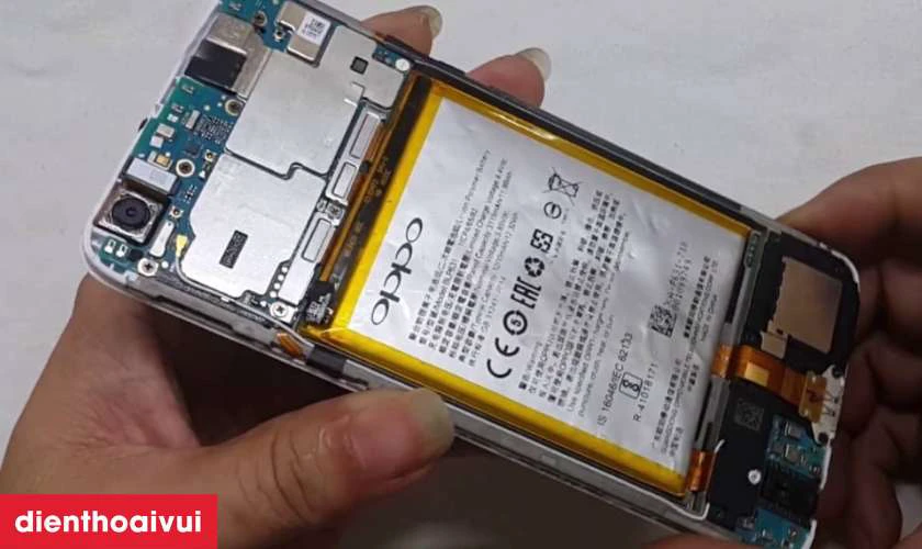 Dấu hiệu cần thay pin OPPO A60?