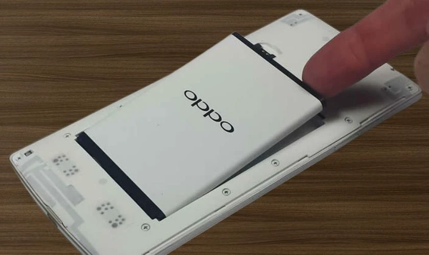 Điện Thoại Vui tiếp nhận thay pin OPPO cho những dòng nào?