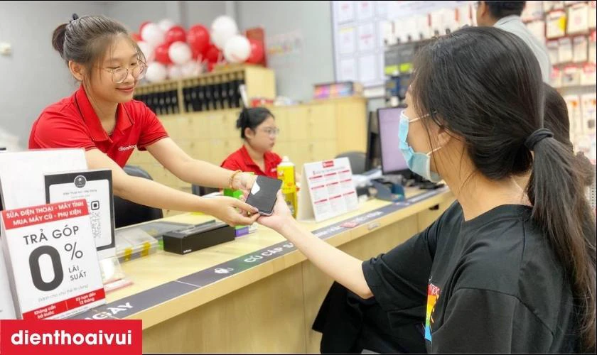 Địa chỉ thay pin OPPO Reno Z ở đâu uy tín, lấy liền lại TPHCM và Hà Nội
