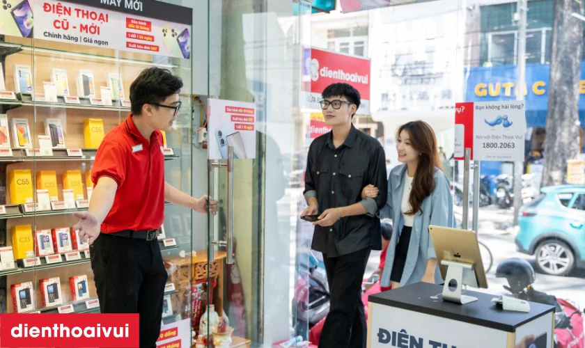 Dịch vụ thay pin Realme C2 lấy liền tại Điện Thoại Vui