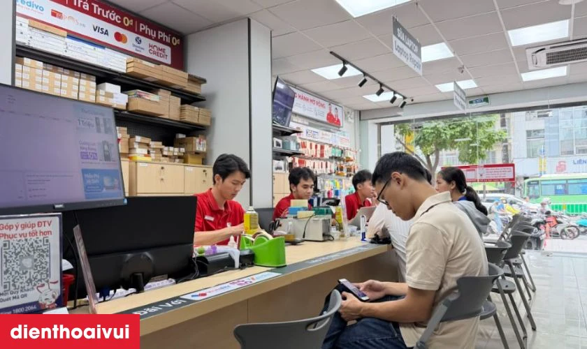 Quy tr&igrave;nh thay pin Realme GT Neo 2 lấy liền, uy t&iacute;n tại Điện Thoại Vui