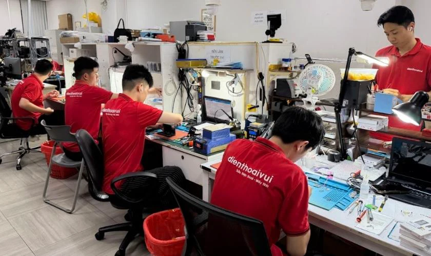 Dòng máy Realme và thời gian thực hiện thay pin