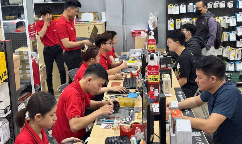 Quy trình thay pin Realme quận Hoàng Mai tại Điện Thoại Vui