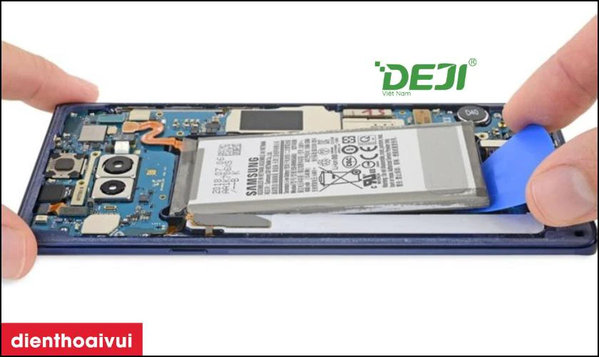 Pin chính hãng Deji thay cho Samsung C7 có tốt không?