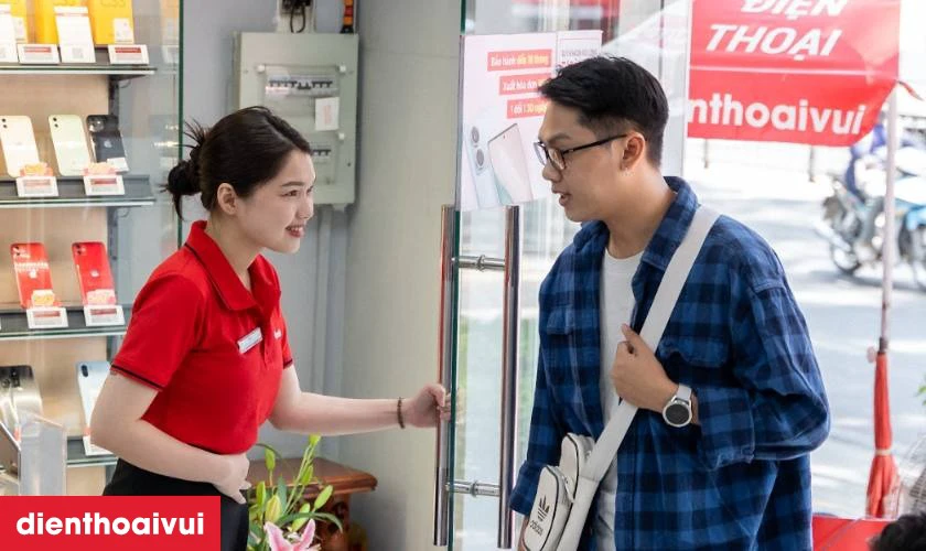 Dịch vụ thay pin Samsung Galaxy M12 lấy liền tại Điện Thoại Vui
