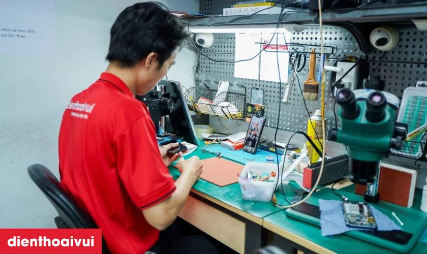 Quy tr&igrave;nh thay pin Samsung Galaxy S7 Edge lấy liền