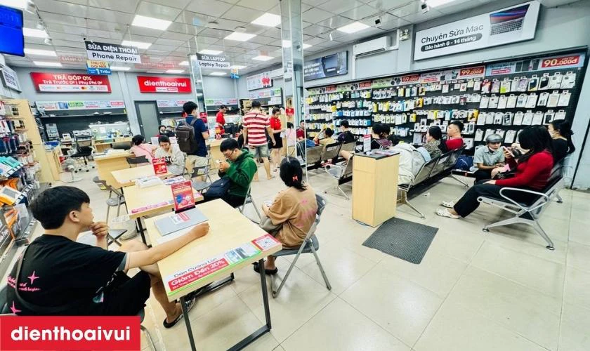 Dịch vụ thay pin Samsung M30S chính hãng Deji lấy liền tại Điện Thoại Vui