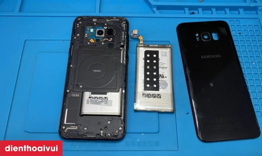 Có nên thay pin Samsung S8 Plus chính hãng Deji không?