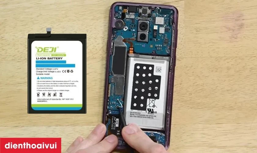 Pin chính hãng Deji thay cho Samsung S9 Plus có tốt không?