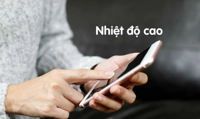 Nhiệt độ Tecno Pova 4 cao