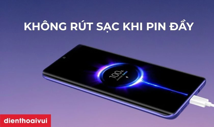 Thường xuy&ecirc;n để sạc d&ugrave; pin đầy l&agrave;m pin nhanh chai hơn
