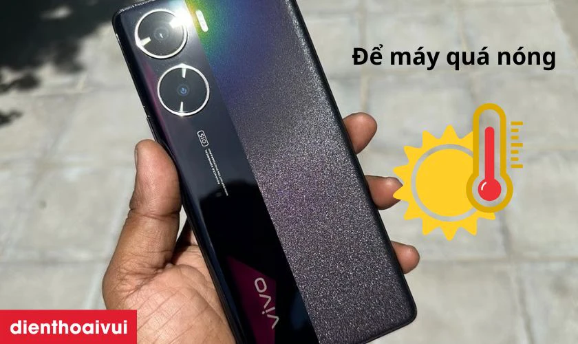 Để m&aacute;y qu&aacute; n&oacute;ng trong thời gian d&agrave;i dễ g&acirc;y hư pin