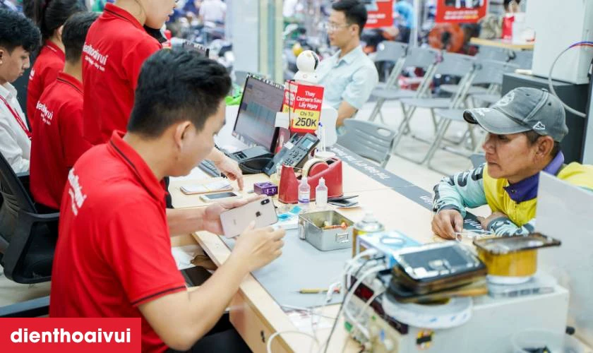 Quy tr&igrave;nh thay pin Vivo Y100 lấy liền