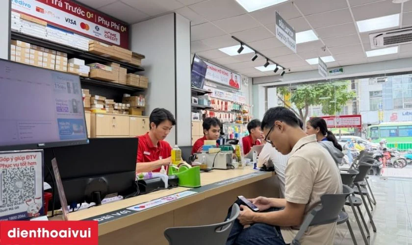 Quy tr&igrave;nh c&ocirc;ng khai, kh&aacute;ch h&agrave;ng c&oacute; thể quan s&aacute;t trực tiếp