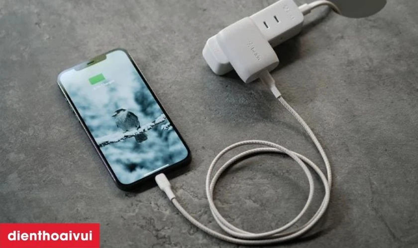 Mẹo k&eacute;o d&agrave;i tuổi thọ pin điện thoại bền l&acirc;u