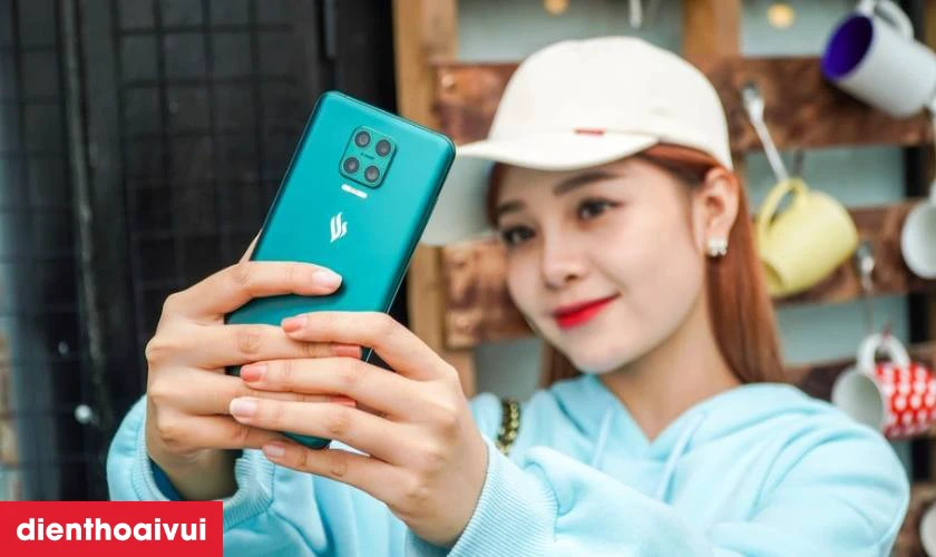 Có nên thay pin Vsmart Aris không