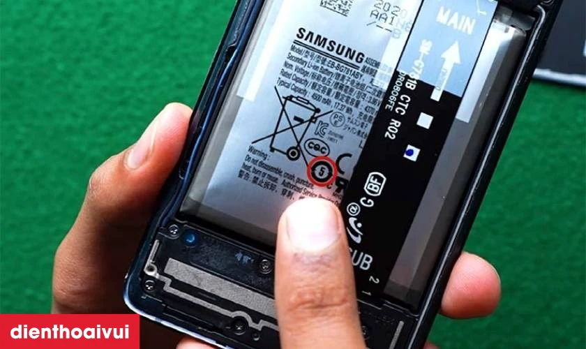 Khi n&agrave;o cần thay pin Xiaomi 13T Pro