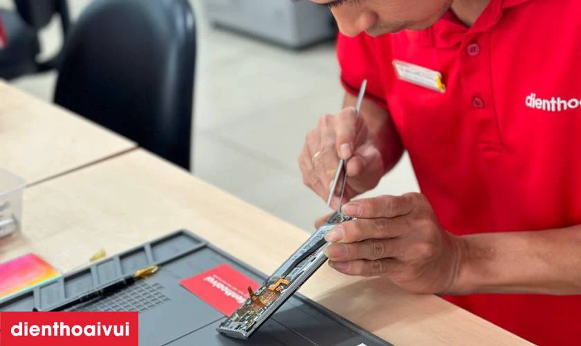 Thay thế pin Xiaomi Mi 5S