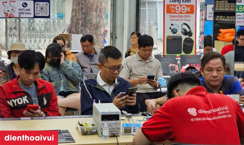 Gửi khách kiểm tra lần cuối và thanh toán