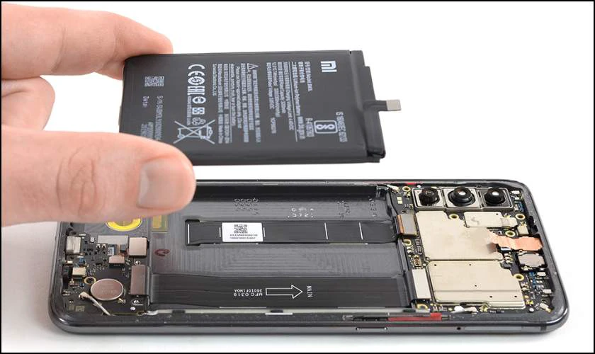 Quy trình thay pin Xiaomi tại Điện Thoại Vui Hà Đông