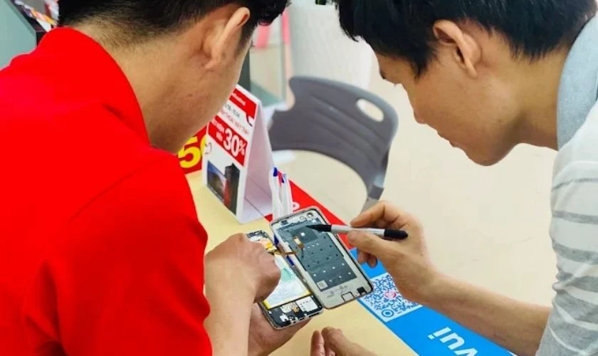 Tiêu chí lựa chọn địa chỉ thay pin Xiaomi quận Tân Phú
