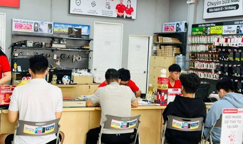 Chế độ bảo hành sau thay pin Xiaomi rõ ràng, dài hạn