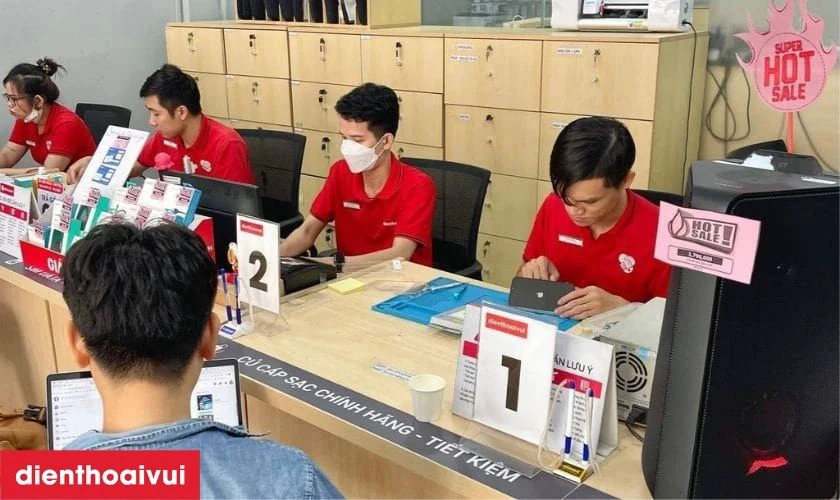 Dịch vụ thay pin Xiaomi Redmi Note 4X chính hãng Deji lấy liền tại Điện Thoại Vui