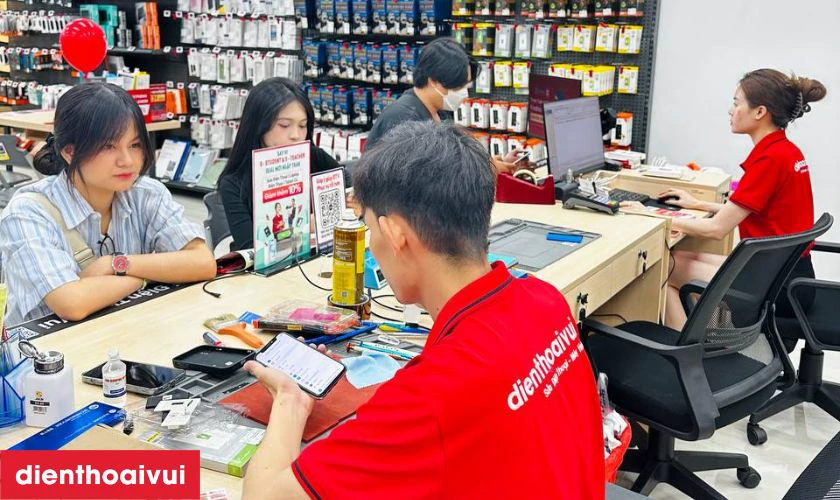 Dịch vụ thay pin Xiaomi Redmi Note 5 Pro chính hãng Deji lấy liền tại Điện Thoại Vui
