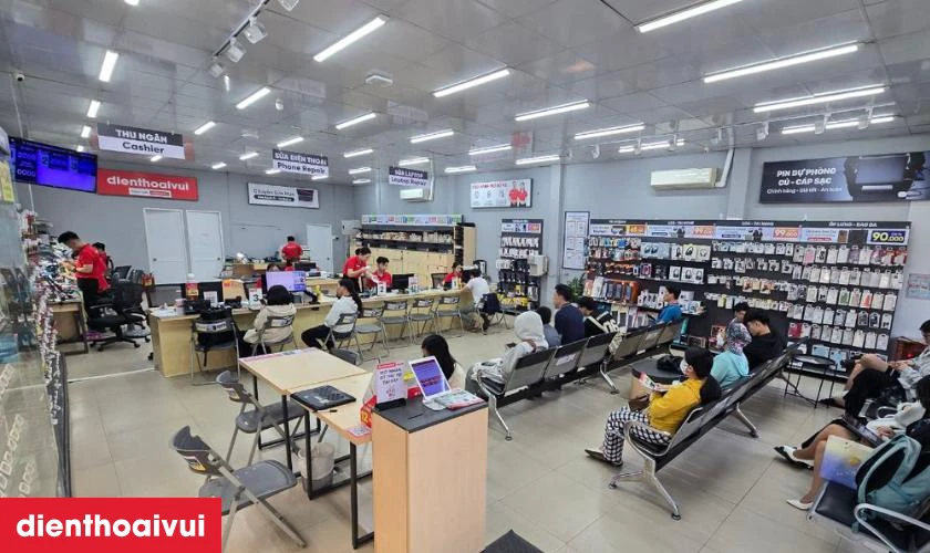 Dịch vụ thay pin Xiaomi Redmi Note 7 chính hãng Deji lấy liền tại Điện Thoại Vui