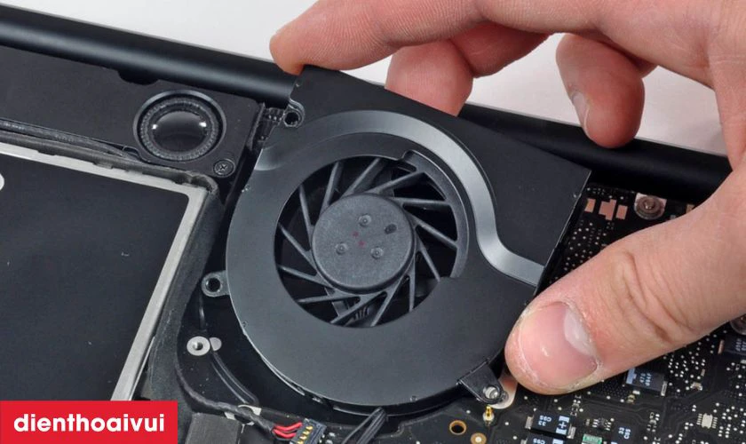 Nguyên nhân gây hỏng quạt tản nhiệt MacBook Pro