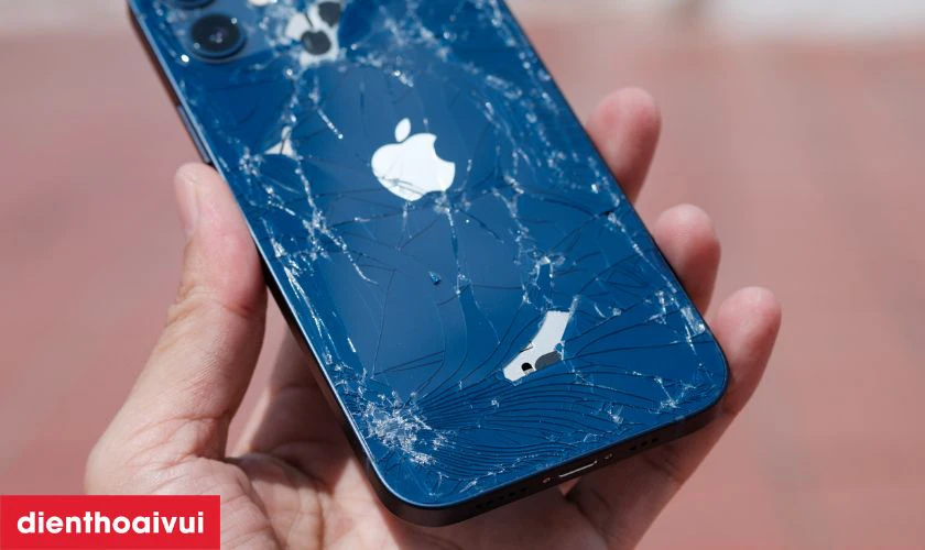 Khi nào bạn nên thay vỏ iPhone 12 5G hãng Aries