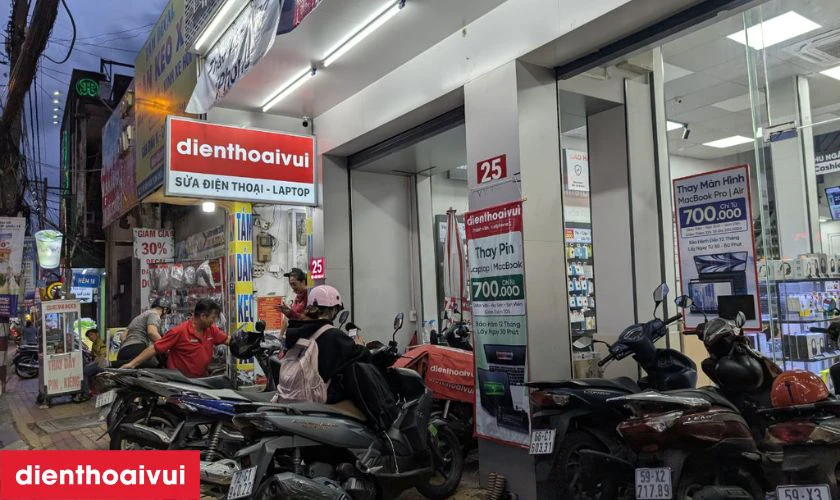 Địa chỉ thay vỏ iPhone 12 Mini 5G chính hãng Aries lấy liền tại Điện Thoại Vui