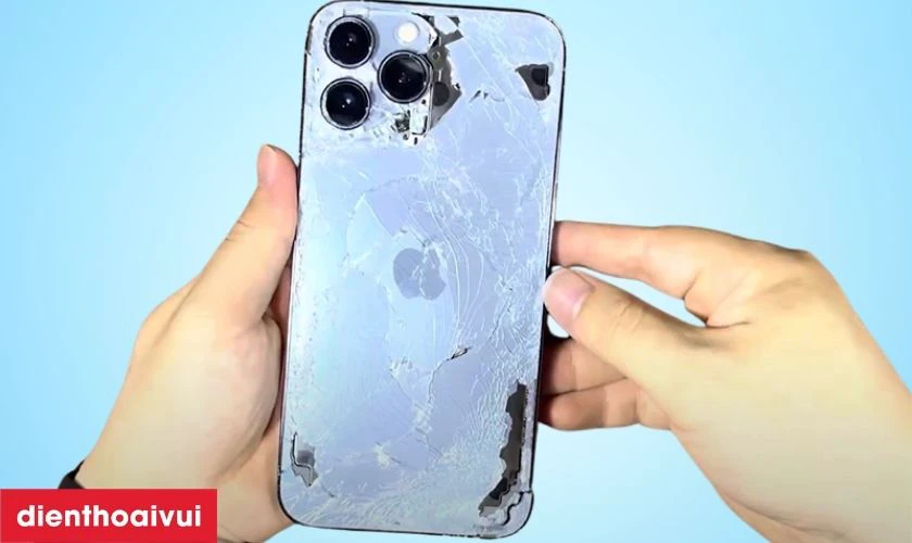 Khi nào bạn cần thay vỏ iPhone 13 Pro?