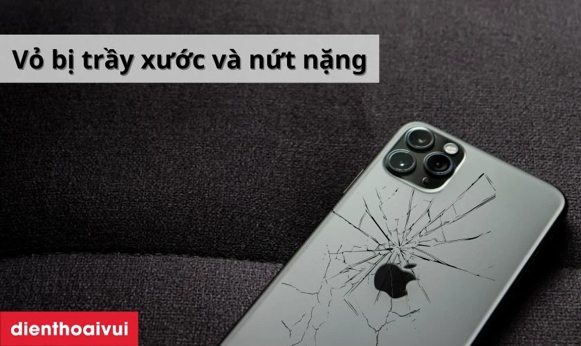 Vỏ iPhone 13 Pro bị nứt