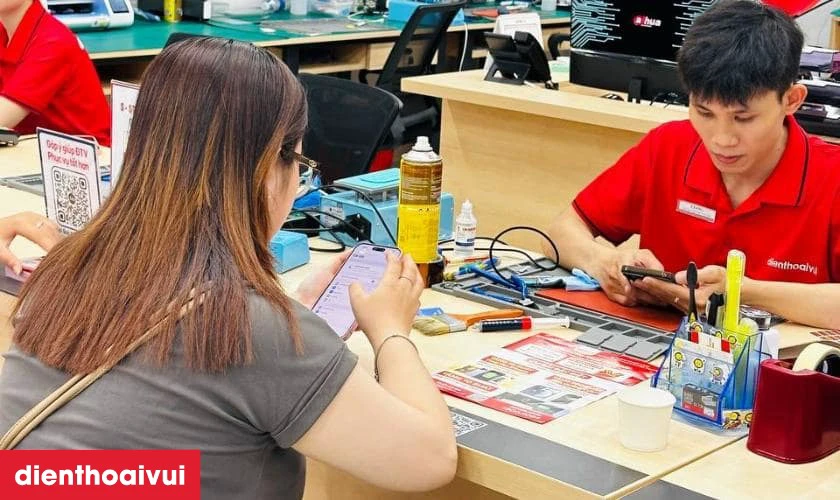 Quy trình thay vỏ iPhone 17 Pro 5G GENA tại Điện Thoại Vui