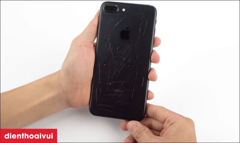 Khi nào bạn nên thay vỏ iPhone chính hãng Aries?