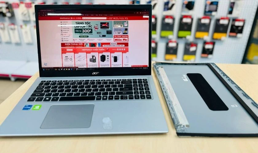 Yếu tố ảnh hưởng đến giá thay vỏ Laptop quận Thủ Đức