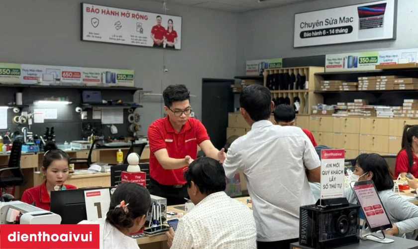 Thay vỏ GENA chính hãng iPhone 11 Pro Max lấy liền ở đâu?