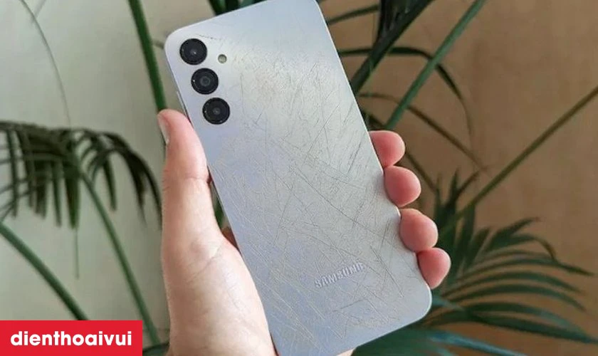 Khi n&agrave;o bạn cần thay vỏ m&aacute;y Samsung Galaxy A05s